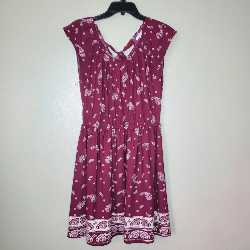 𝅺Lauren Conrad LC medium burgundy cream paisley print midi dress - Picture 2 of 12